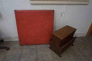 wood magazine stand