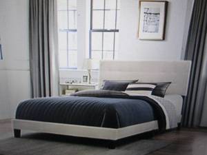 hillsdale furniture delany bed king...