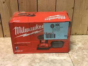 Milwaukee 3 Amp 14 Sheet Corded Palm Sander  USED