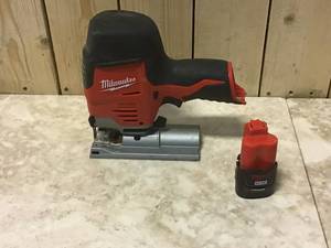 Milwaukee M12 12-Volt Lithium-Ion Cordless Jig Saw (Tool-Only)  USED Customer Returns See Pictures