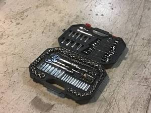 Husky Mechanics Tool Set (149-Piece) Customer Returns See Pictures