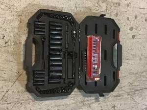 Husky 38 in. Drive 100-Position Universal SAE and Metric Mechanics Tool Set (60-Piece) Customer Returns See Pictures