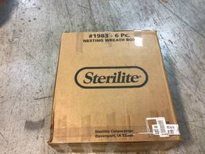 1983  Nesting Wreath Box Customer Returns See Pictures