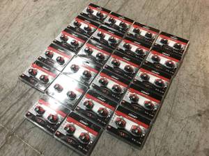 Lot of 500 Lumens Tri-Color Focusing LED Headlamp (2-Pack) by Coast Customer Returns See Pictures