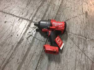 M18 FUEL ONE-KEY 18-Volt Lithium-Ion Brushless Cordless 34 in. Impact Wrench with Friction Ring (Tool-Only) by Milwaukee Customer Returns See Pictures