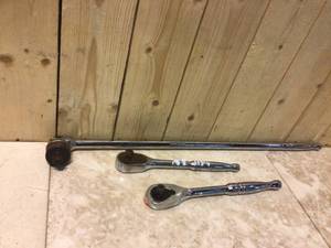 MIX LOT OF WRENCH TOOLS Customer Returns See Pictures