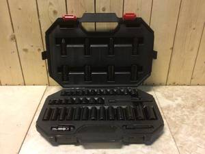Husky 38 in. Drive SAEMM Impact Set (44-Piece) Customer Returns See Pictures