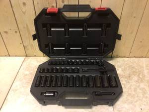 Husky 38 in. Drive SAEMM Impact Set (44-Piece) Customer Returns See Pictures