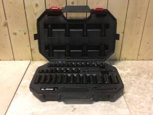 Husky 38 in. Drive SAEMM Impact Set (44-Piece) Customer Returns See Pictures
