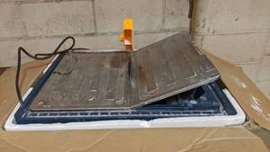 lot 46 image: Ryobi 7 Table Saw