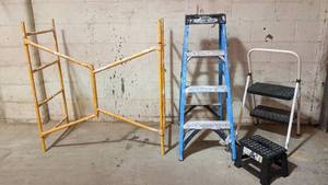 lot 85 image: Contractors Collection-Scaffolding, Ladder, and Step Stools