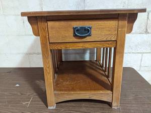 lot 71 image: Great Refinishing End Table 22x22x25