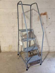 lot 80 image: Cotterman Industrial Rolling Ladder