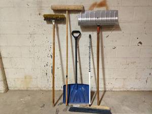 lot 54 image: Broom And Shovel Snow Removal Equipment