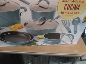 Rachael Ray Cucina  Nonstick Alumin...