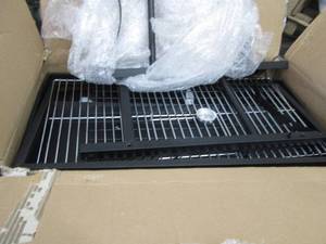 Grill open box, Assembly required...