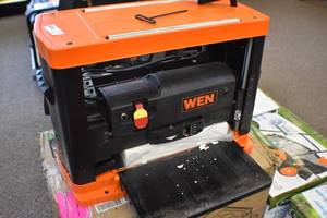 13 Thickness planer