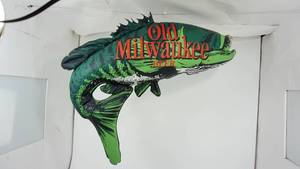 lot 67 image: Old Milwaukee Beer Inflatable Fish Balloon To Hang In A Family Bar, Etc