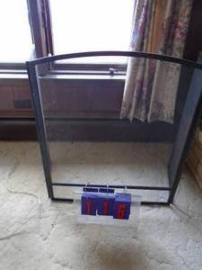 lot 116 image: Fire place screen. Black metal. As shown.