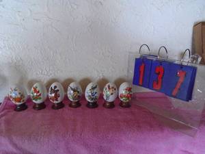 lot 137 image: Avon 7 piece porcelain egg set with stands. As shown.