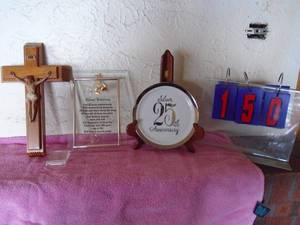 lot 150 image: Anniversary plaques & crusifix. As shown.