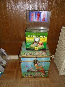 lot 222 image: John Deere alarm clock in box & childs toy box. Good condition. As shown.