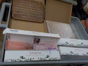 2 Wood Signs and 4 Pampas...