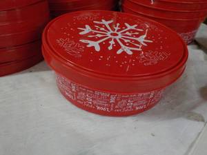 25 Plastic Xmas Containers with Lid...