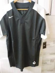 10 NIKE Dri - Fit size Mens Medium...