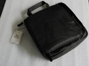 Canyon Leather Travel Bag...