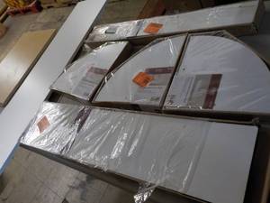 Lot of Various Sizes Shelving -see ...
