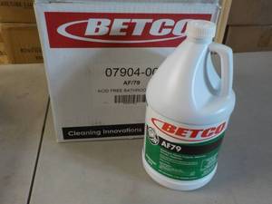 Case of 4 Gallon Jugs Betco Acid Fr...