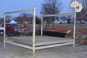 lot 10 image: ShoreStation boat lift Model SS-26108a