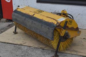 lot 15 image: MB Tough Brush Sweeper, PTO and Hydraluic angle