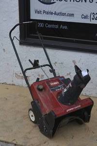 lot 20 image: Toro Power Curve Snow Thrower