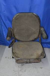 lot 24 image: Bostrom Viking T Bar Compression Seat
