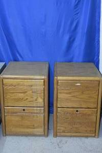 lot 50 image: 2 matching file cabinets
