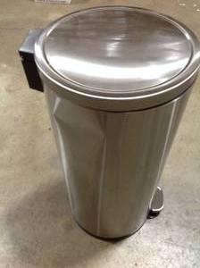 lot 78 image: Trash Can Medium size - review all pictures