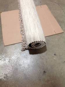 lot 83 image: Living Room Rug in good conditions