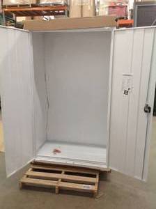 lot 1 image: Husky Welded Steel Floor Cabinet in white Customer Returns (has damage & dents) please review all pictures
