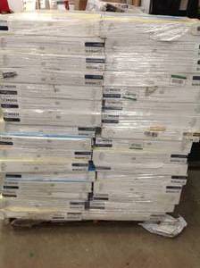 lot 17 image: Pallet with Moen Mirrors Original Customer Returns Various Conditions - Review all pictures