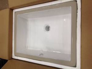 lot 48 image: James Martin Large Rectangular Ceramic Sink, White, SNK-RCT-WHT - good condition - review all pictures