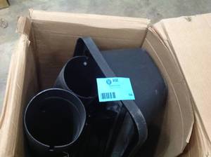 lot 58 image: John Deere Rear Bagger for Riding Lawn Mower Customer Returns Review all pictures