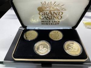 Grand Casino Tokens With Case