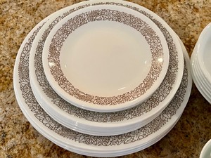 lot 132 image: Corelle Dish Set