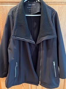 lot 139 image: Womens Calvin Klein Zip Up Jacket