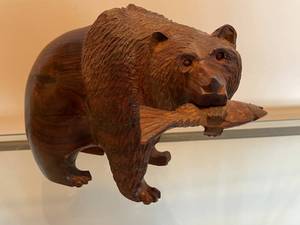 lot 38 image: Hand Carved Wooden Bear with Fish Dinner