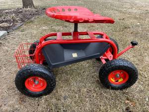 lot 85 image: Rolling Seat Attachment with Tool Tray