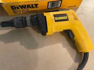 lot 98 image: DeWalt Heavy Duty Deck Electric Screwdriver