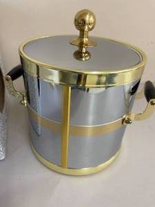 lot 118 image: Kraftware Metal Ice Bucket